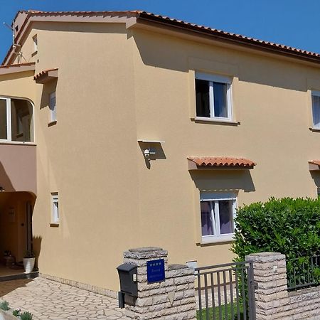 Apartman Monte Grande Pula Bagian luar foto