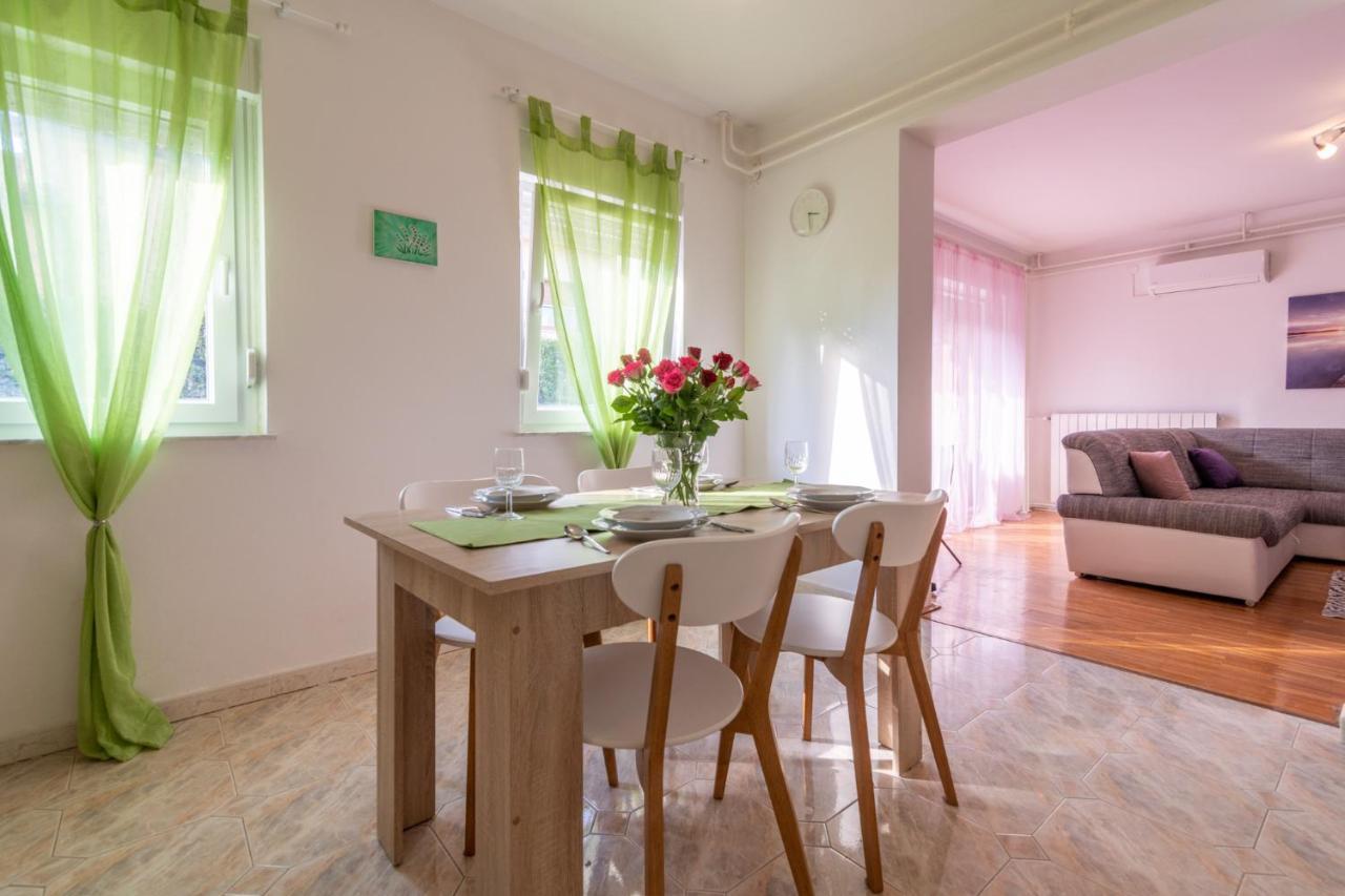 Apartman Monte Grande Pula Bagian luar foto