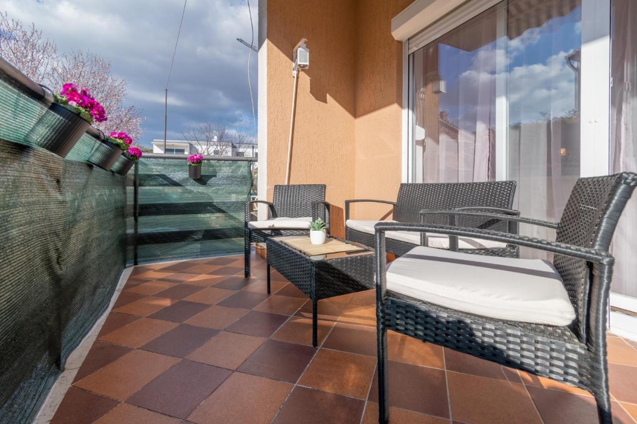 Apartman Monte Grande Pula Bagian luar foto