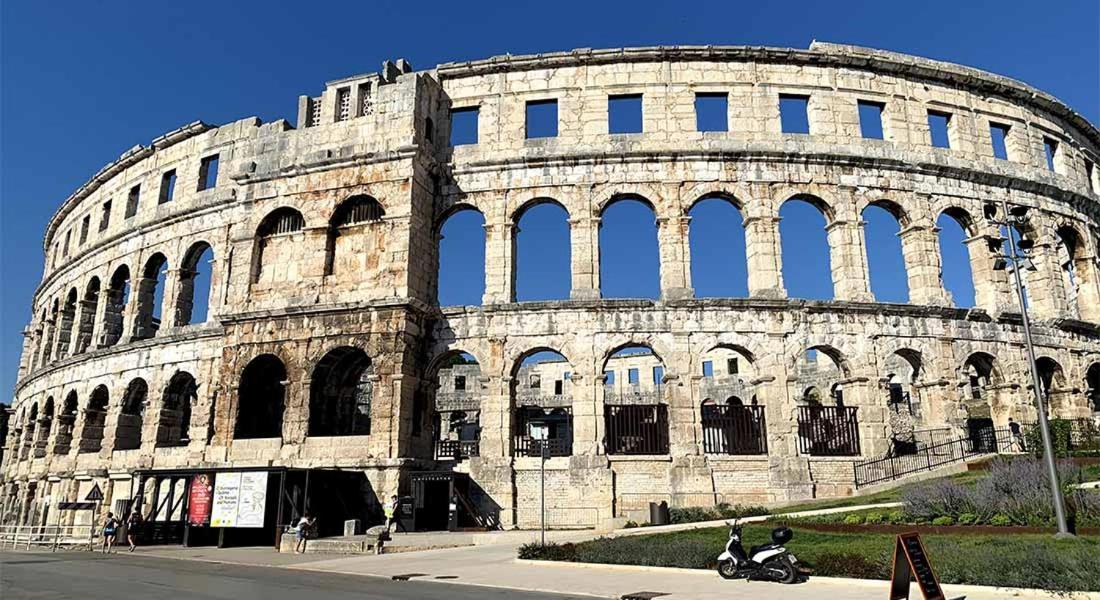 Apartman Monte Grande Pula Bagian luar foto